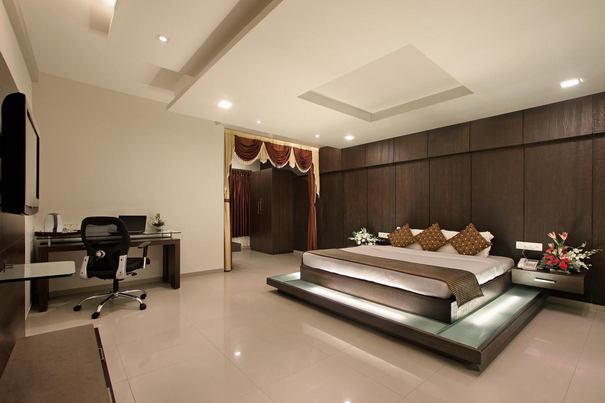 Prakruti Resort Vadodara Esterno foto