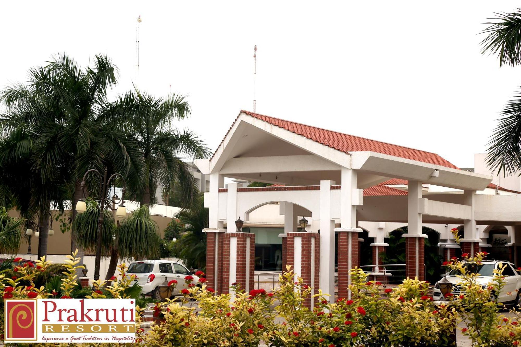 Prakruti Resort Vadodara Esterno foto