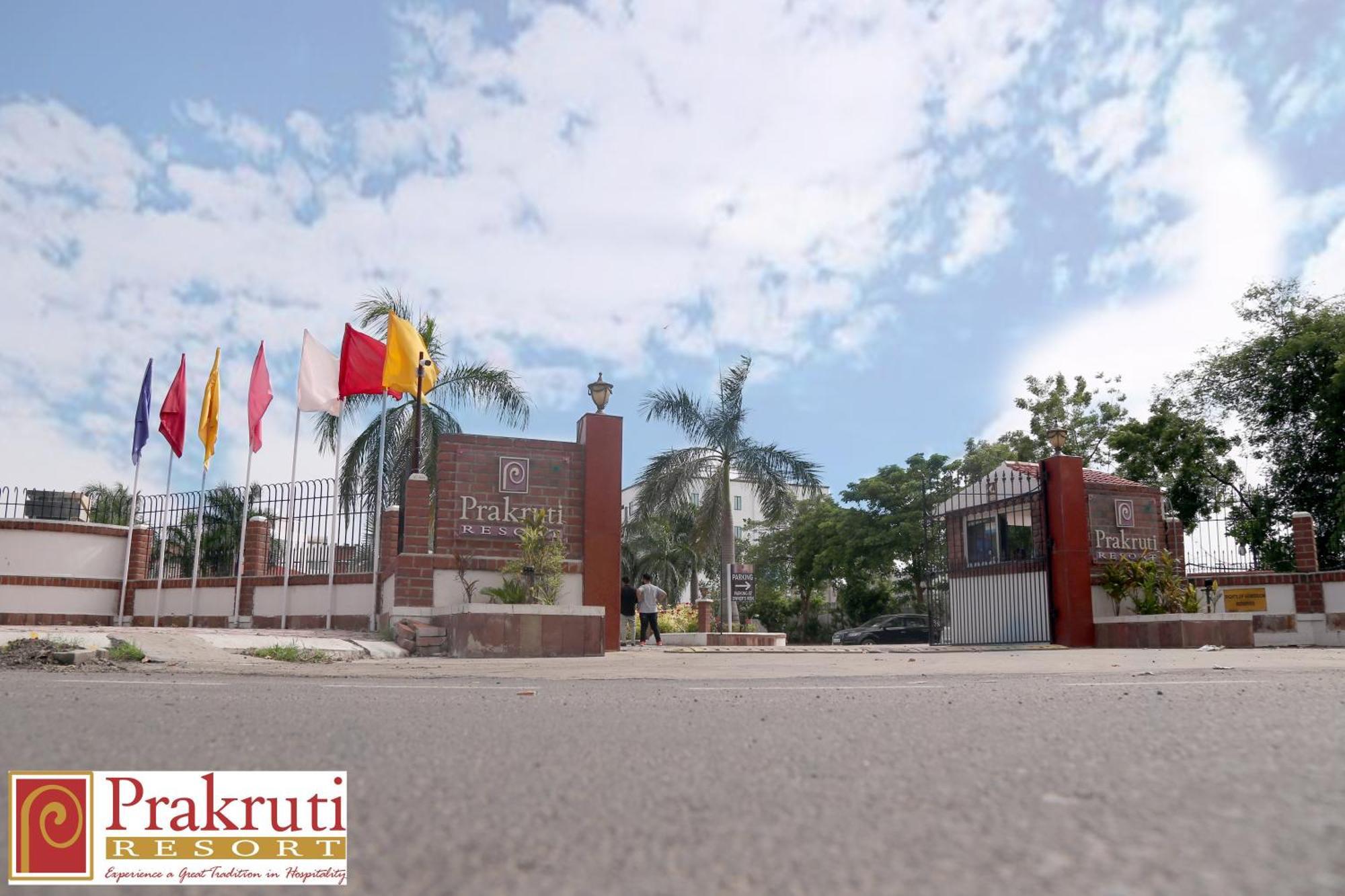 Prakruti Resort Vadodara Esterno foto